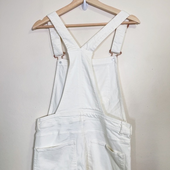 H&M | WHITE  DENIM OVERALL - Picture 7 of 9